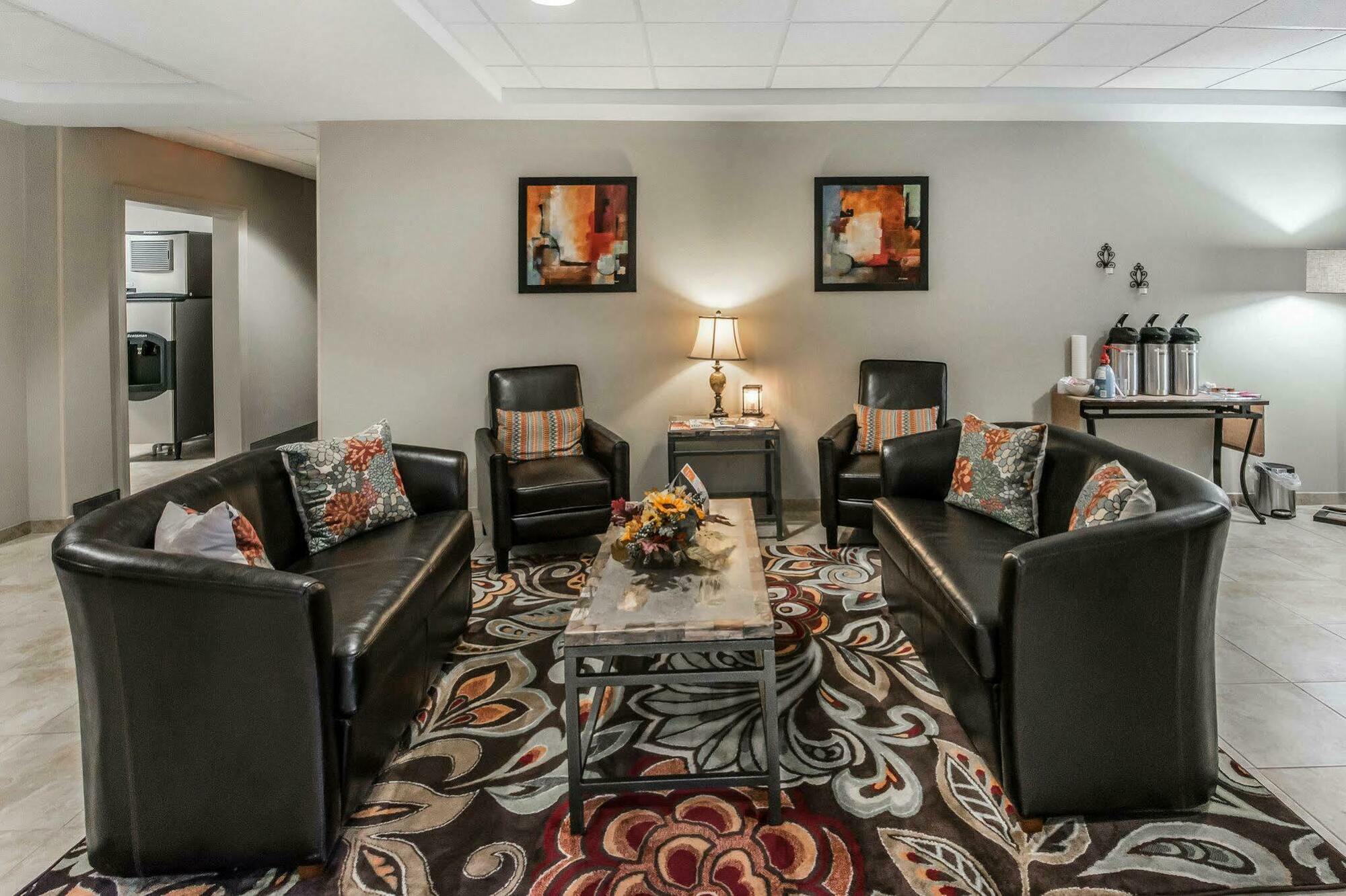 Suburban Studios Washington, Pa Bagian luar foto